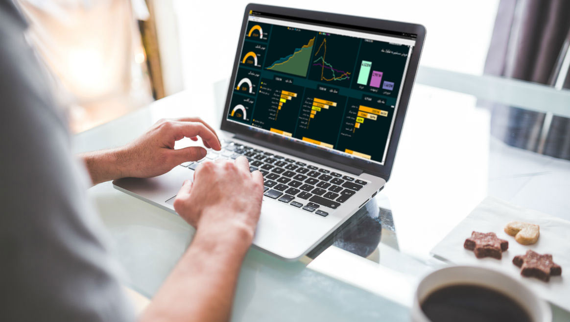هوش تجاری در نرم افزار CRM power bi reports